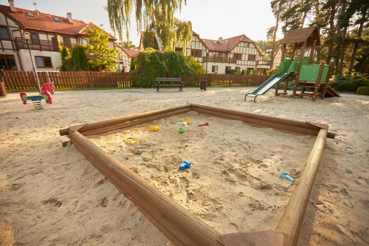 Willa Seayou Yellow House Rogowo  Zewnętrze zdjęcie